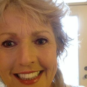 Meet your Posher, Dona